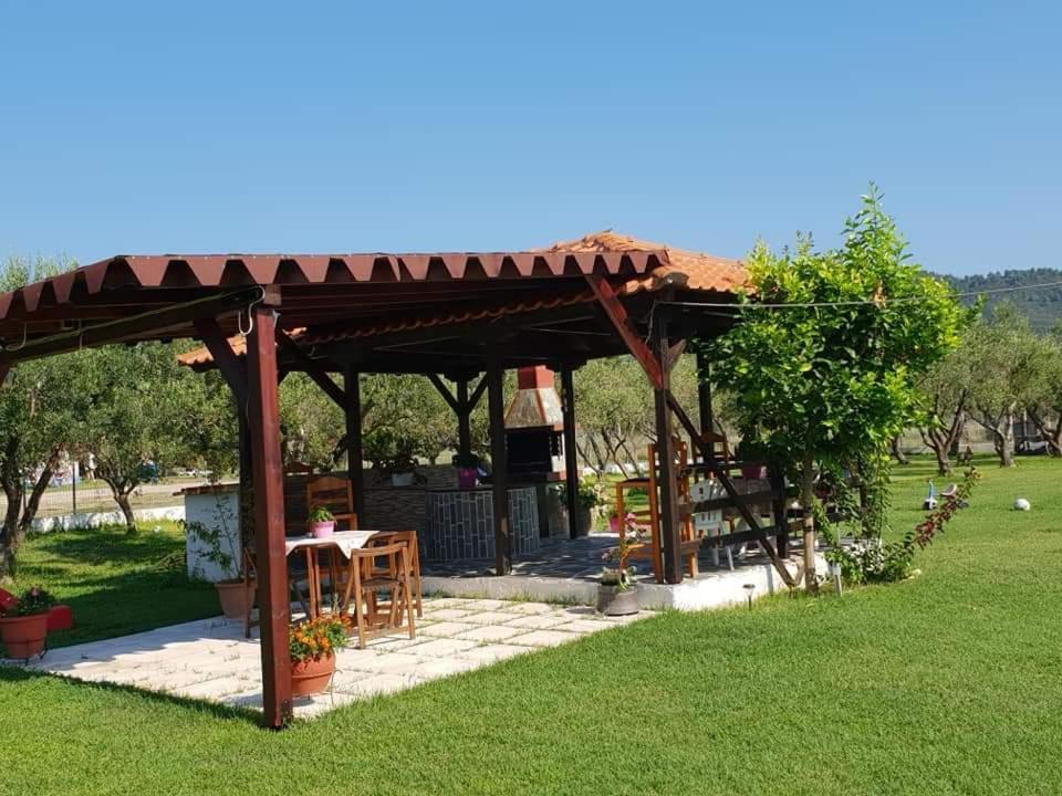 Villa Irida Sarti Luaran gambar