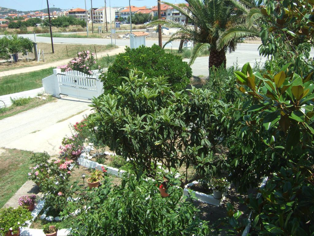 Villa Irida Sarti Luaran gambar